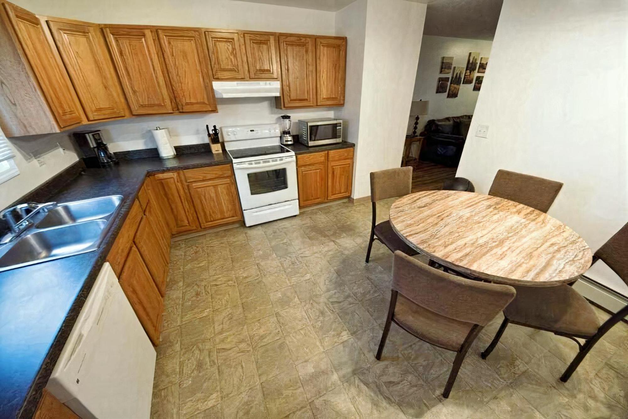 Stay Anchorage! Furnished Two Bedroom Apartments With High Speed Wifi Rom bilde